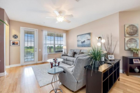 Spectacular Lakeview Condo, near WDW & Universal